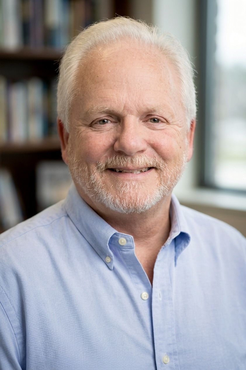 Lonnie Publicity Image #1